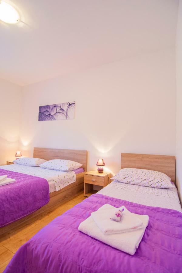 Apartmani Perkovic Gustirna Exterior photo